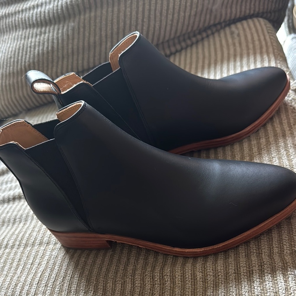 Nisolo Black Boots with Tan Sole